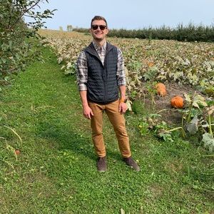 Meet your Posher, Tony